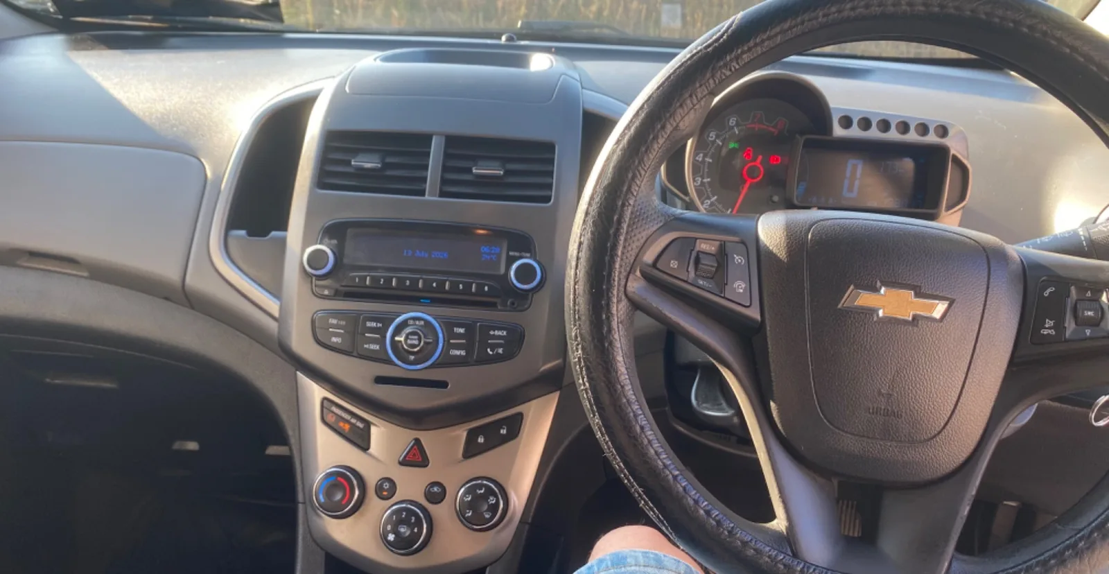 2012 Chevrolet Aveo – photo 8