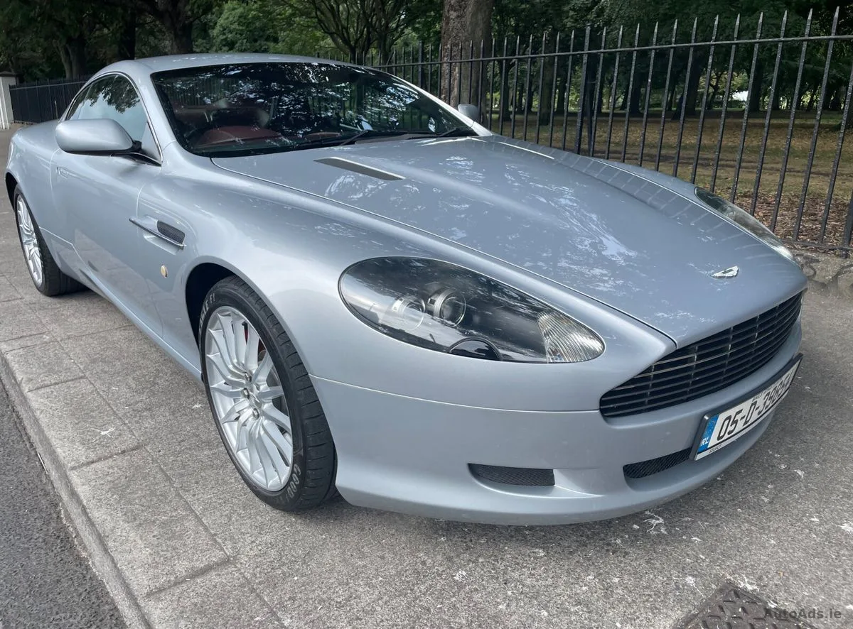 2005 Aston Martin DB9 – photo 1