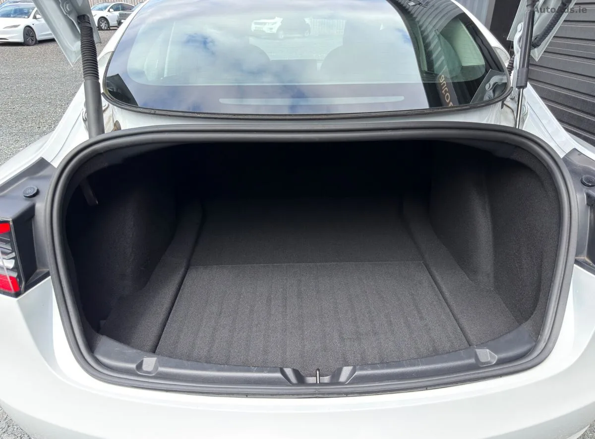 2023 Tesla Model 3 – photo 18