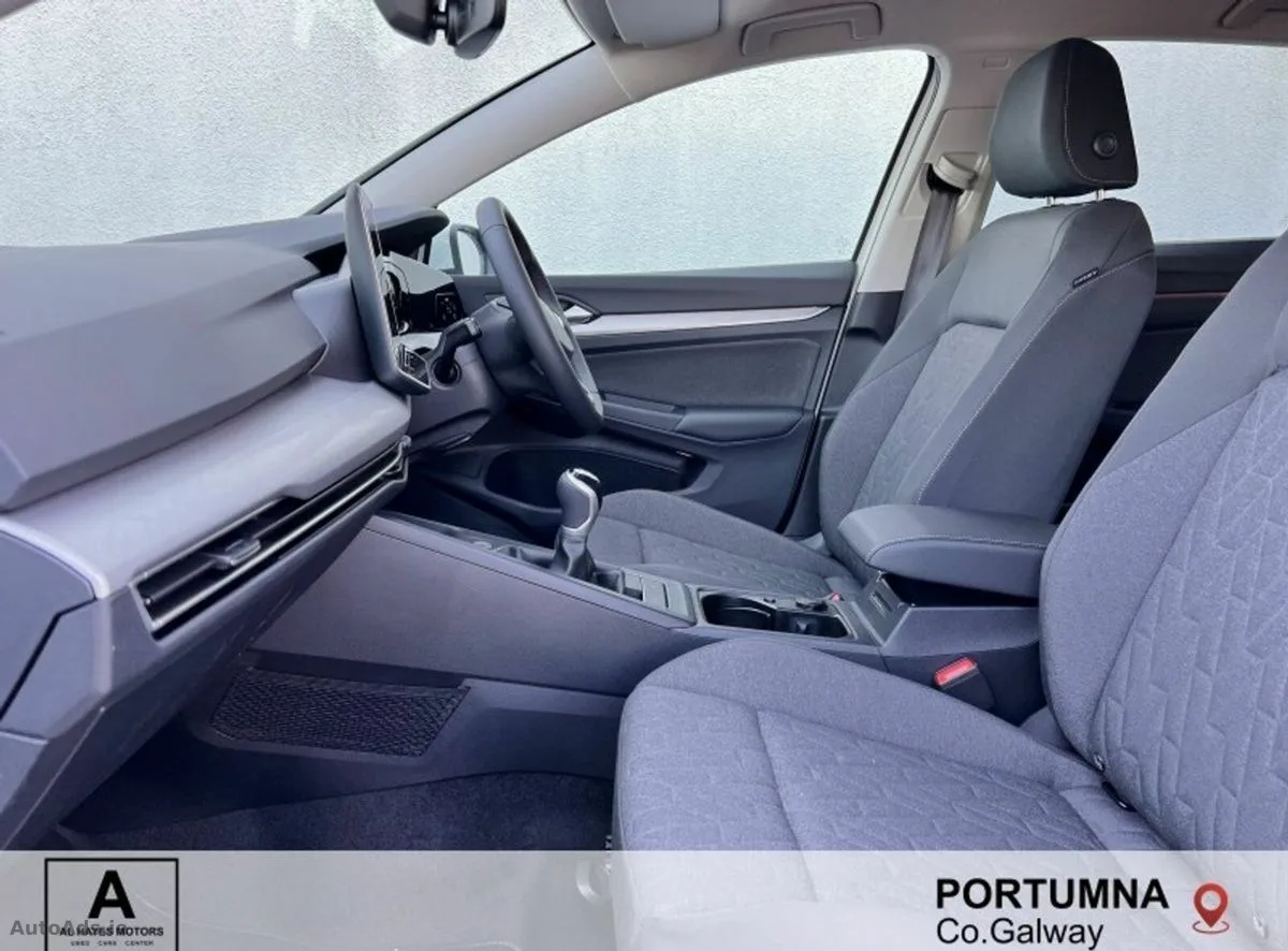 2025 Volkswagen Golf – photo 4