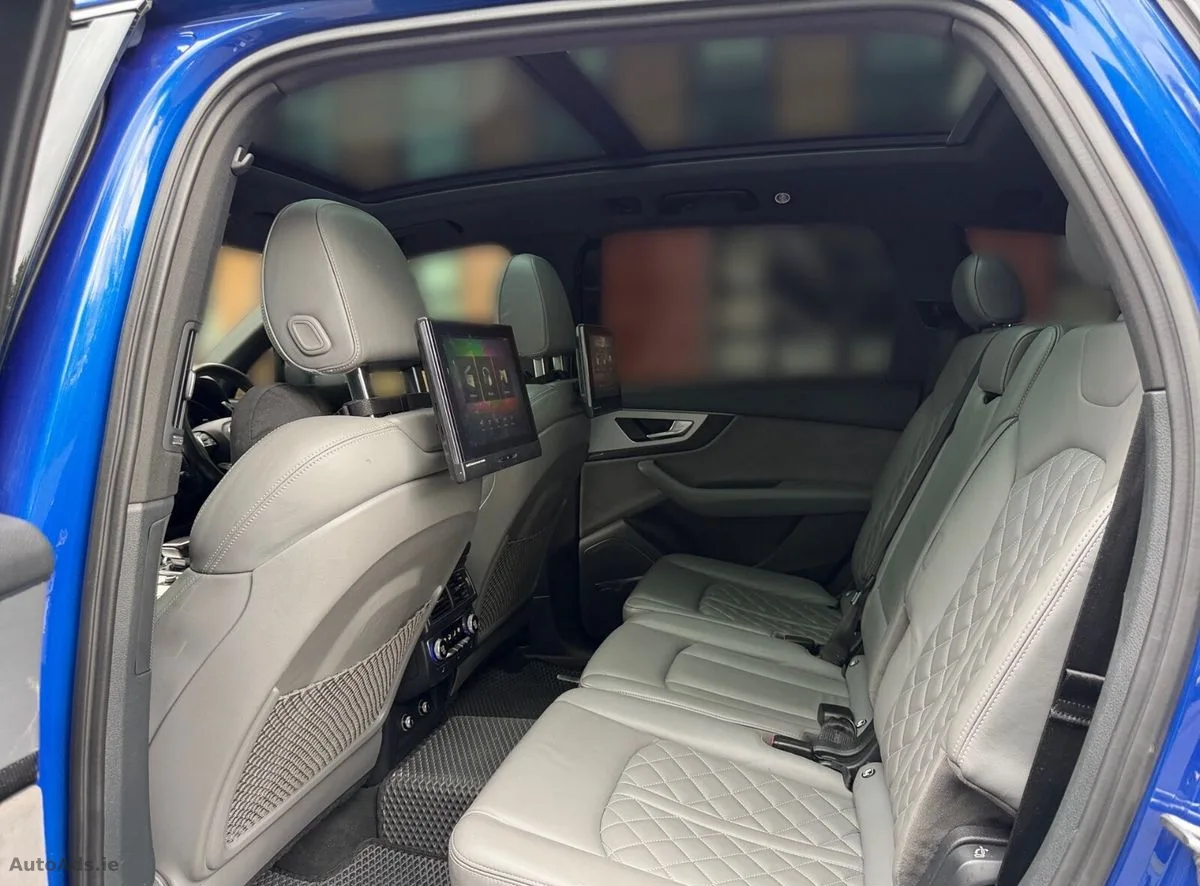 2017 Audi SQ7 – photo 15