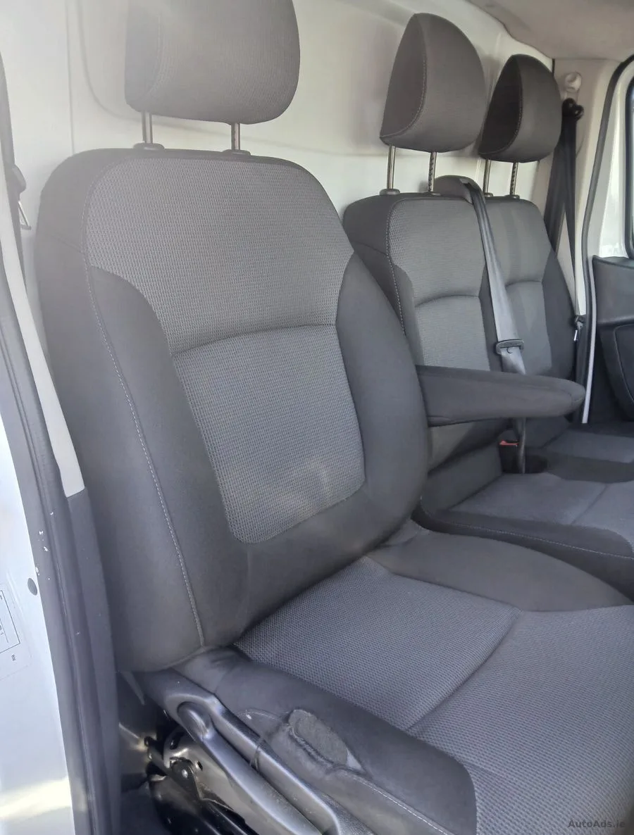 2020 Renault Trafic – photo 14