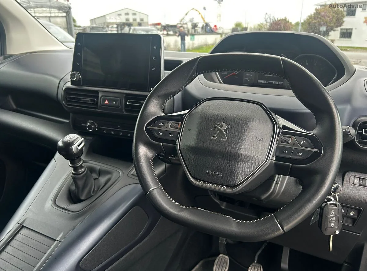 2022 Peugeot Rifter – photo 12