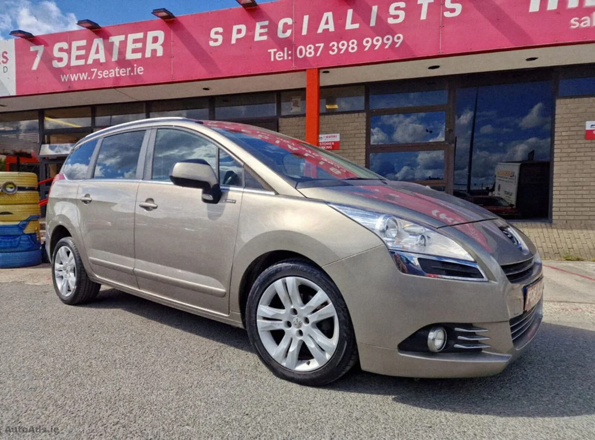 2013 Peugeot 5008