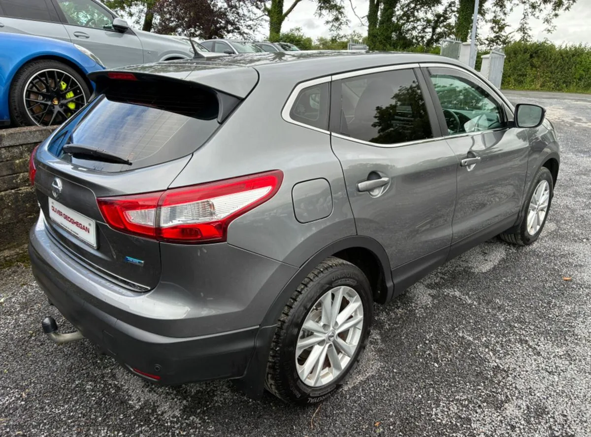2015 Nissan Qashqai – photo 2