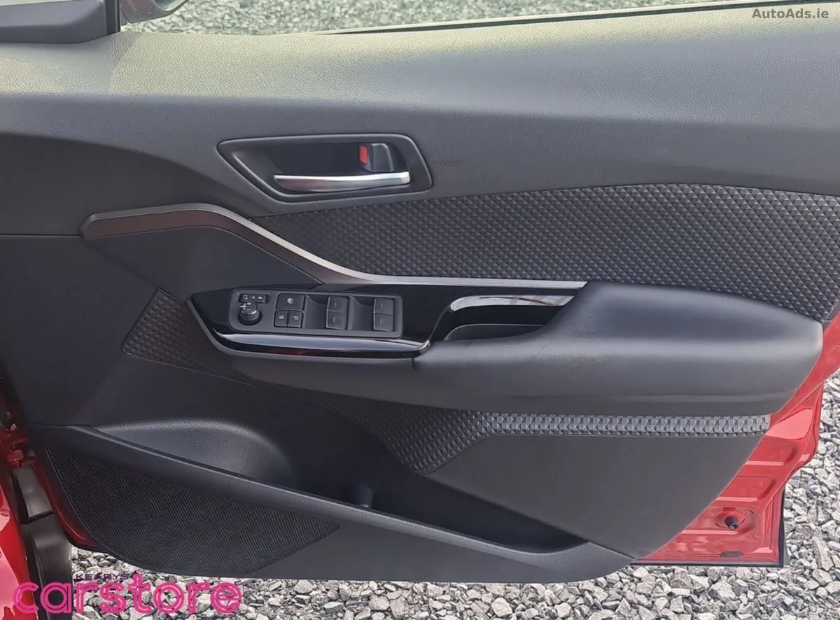 2021 Toyota C-HR – photo 14