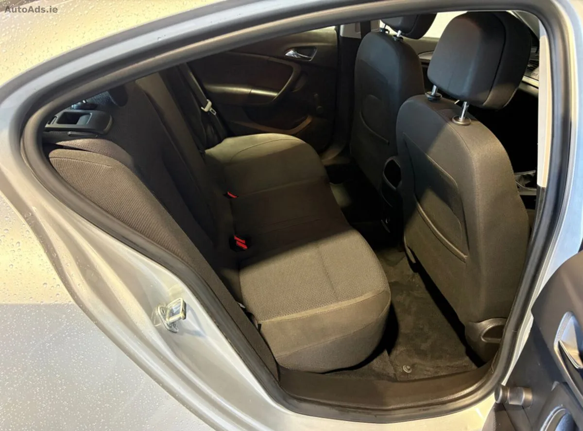 2016 Opel Insignia – photo 7