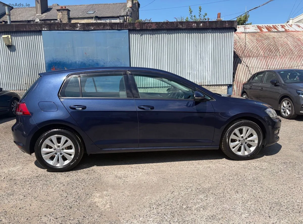 2015 Volkswagen Golf – photo 2