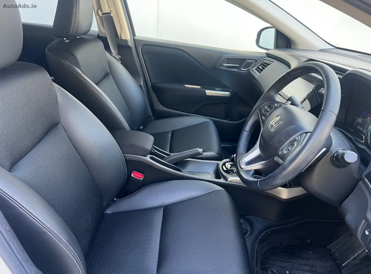 2018 Honda Grace – photo 17