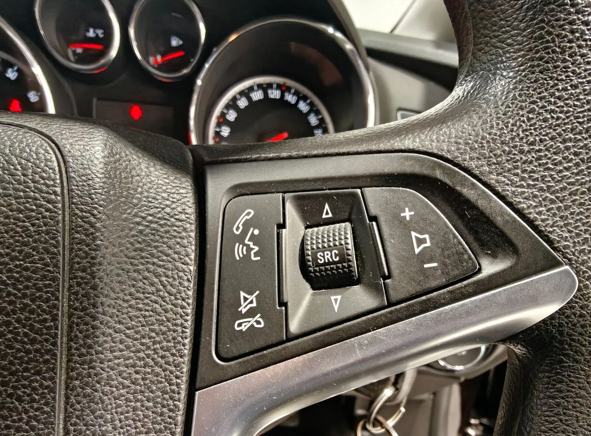 2014 Opel Astra – photo 15
