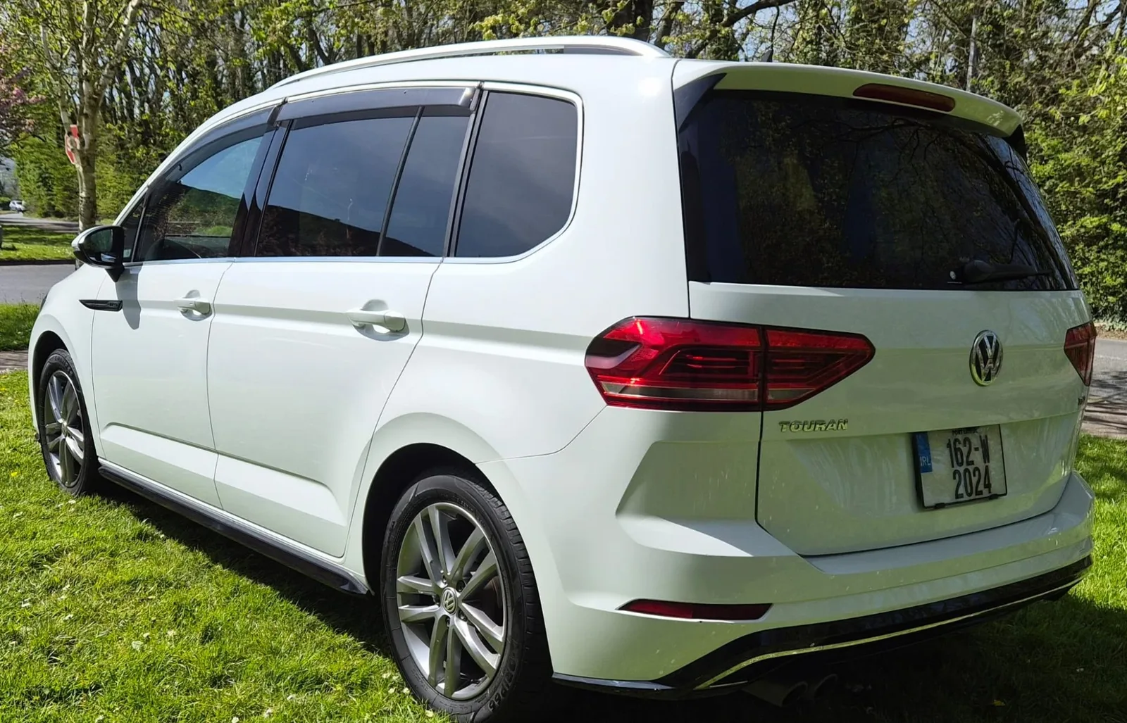 2016 Volkswagen Touran – photo 3