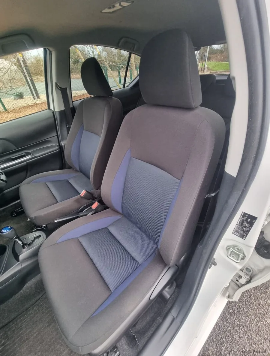 2019 Toyota Aqua – photo 13