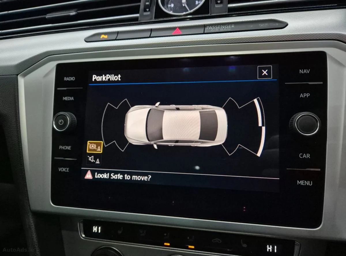 2019 Volkswagen Passat – photo 13