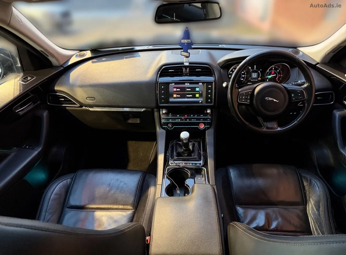 2016 Jaguar F-Pace – photo 13
