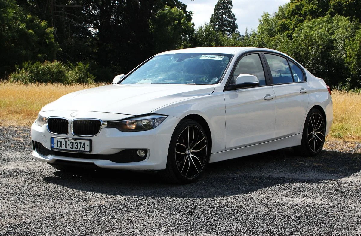 2013 BMW 3-Series – photo 8
