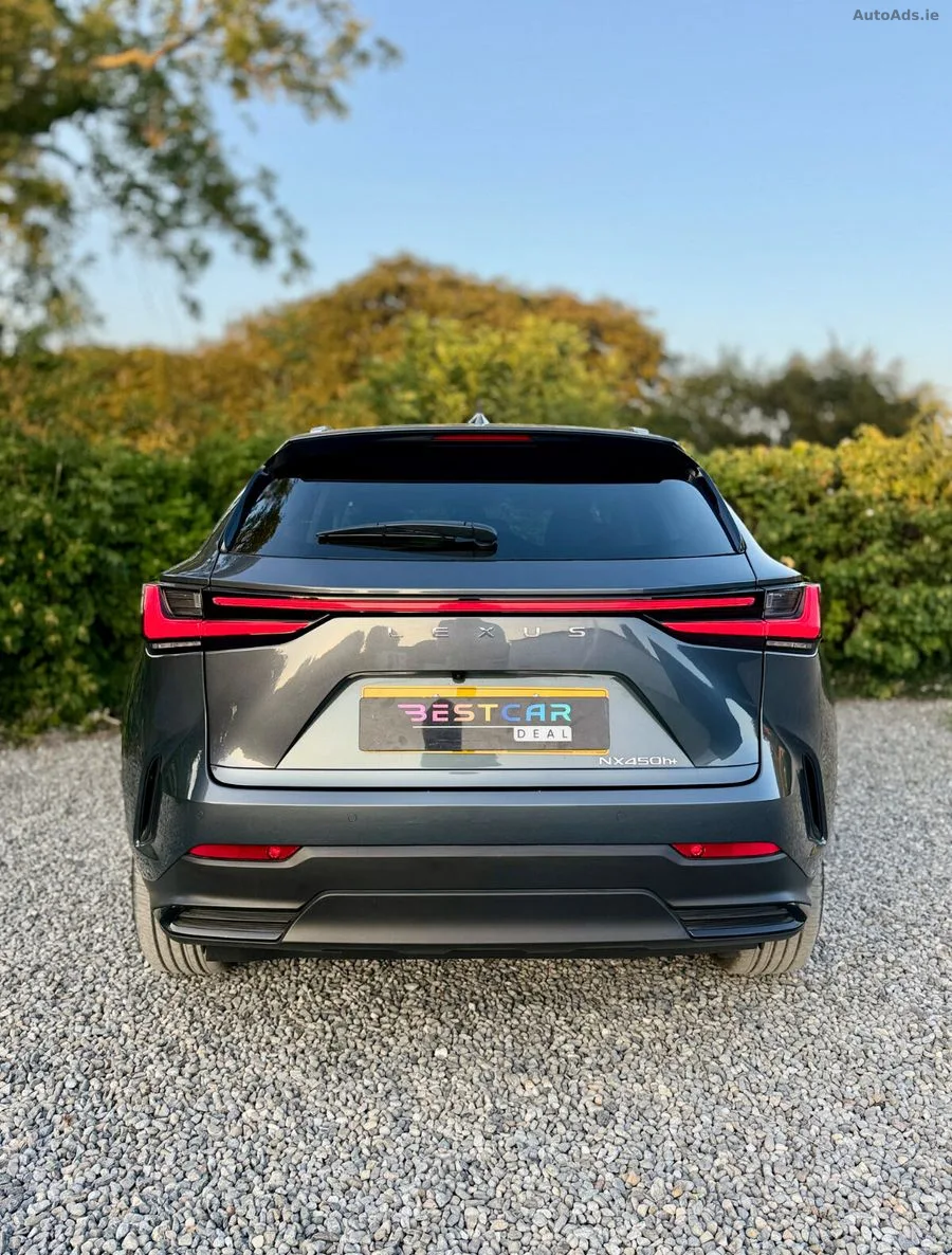 2025 Lexus NX 450h+ – photo 11