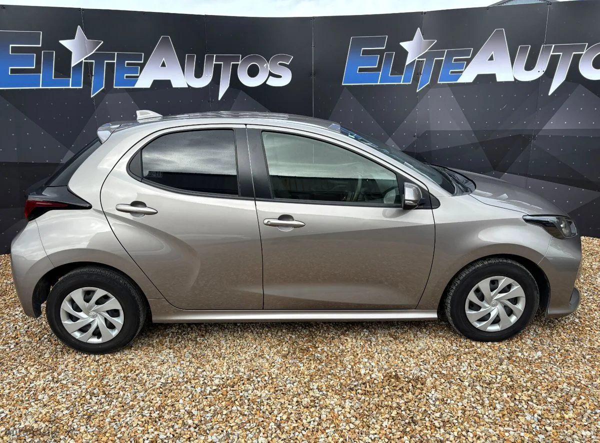 2022 Toyota Yaris – photo 8
