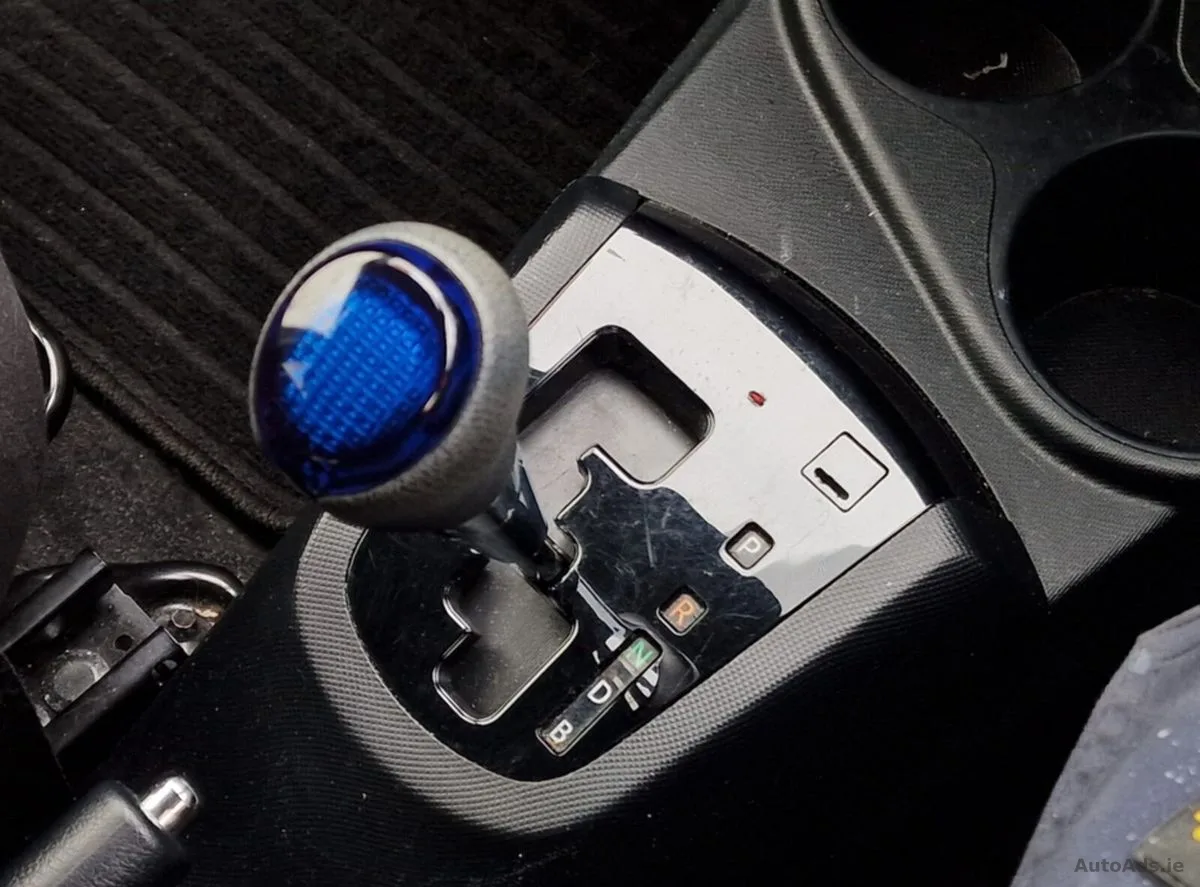 2017 Toyota Aqua – photo 14