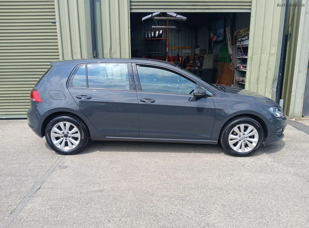 2015 Volkswagen Golf – photo 1