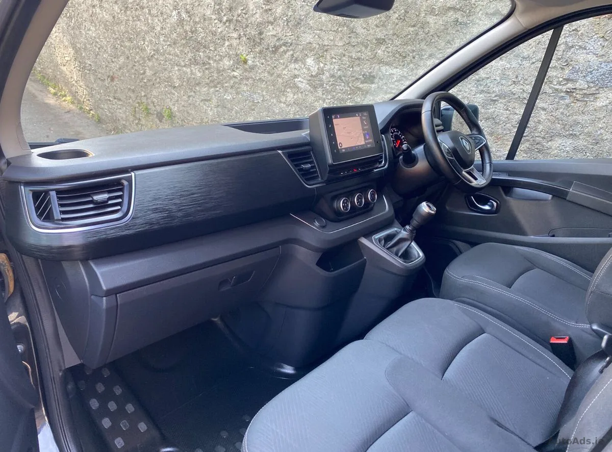 2022 Renault Trafic – photo 15