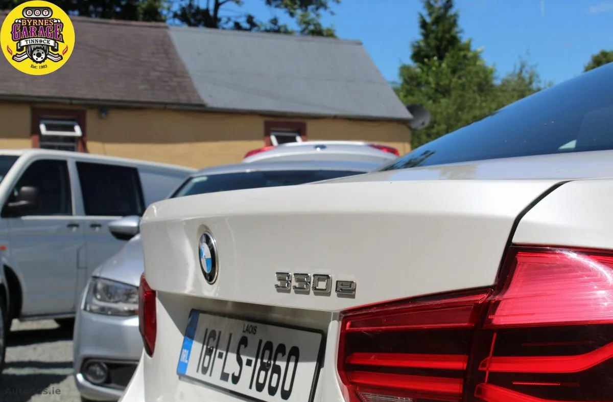 2016 BMW 3-Series – photo 10