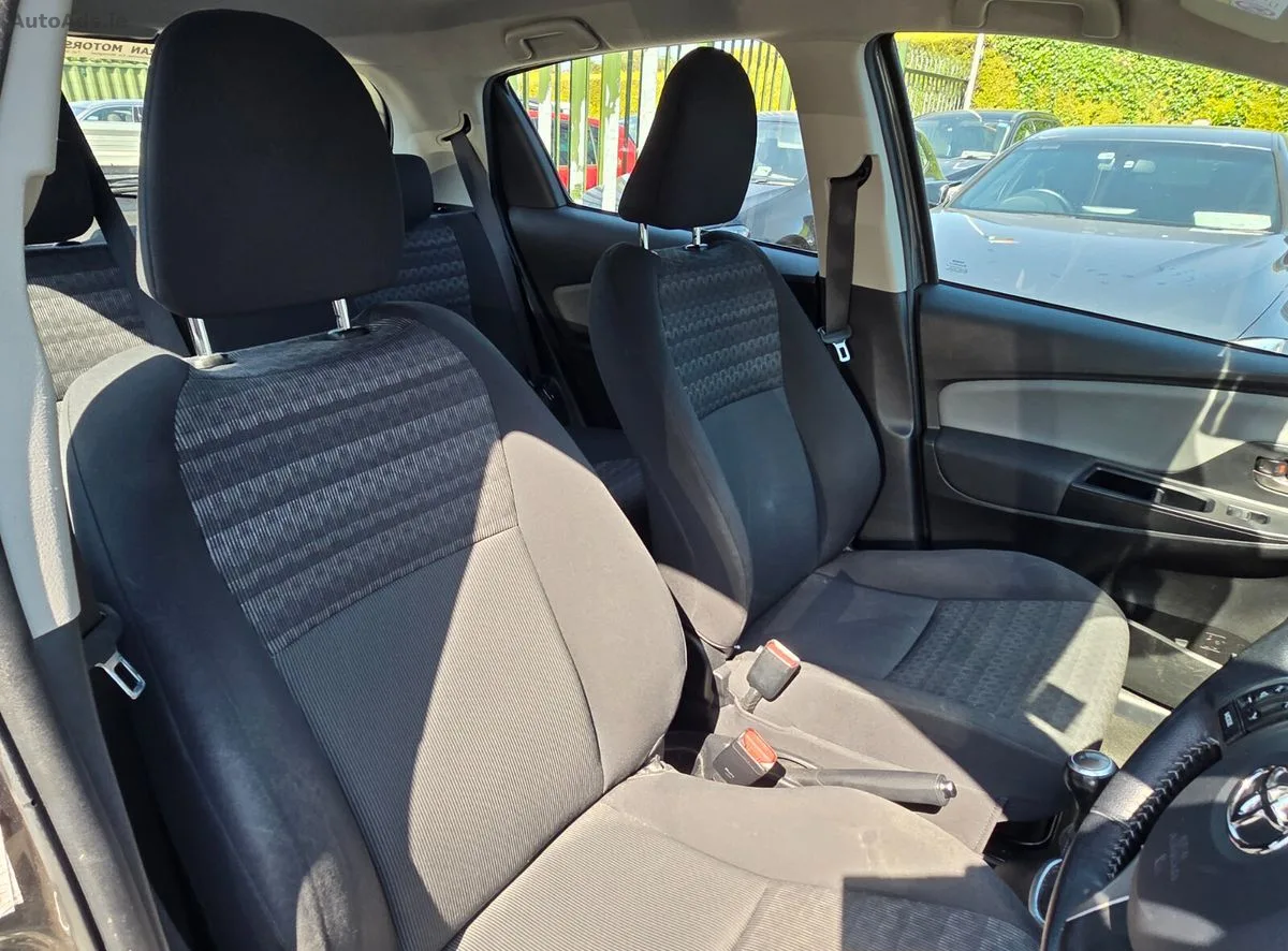 2016 Toyota Yaris – photo 9