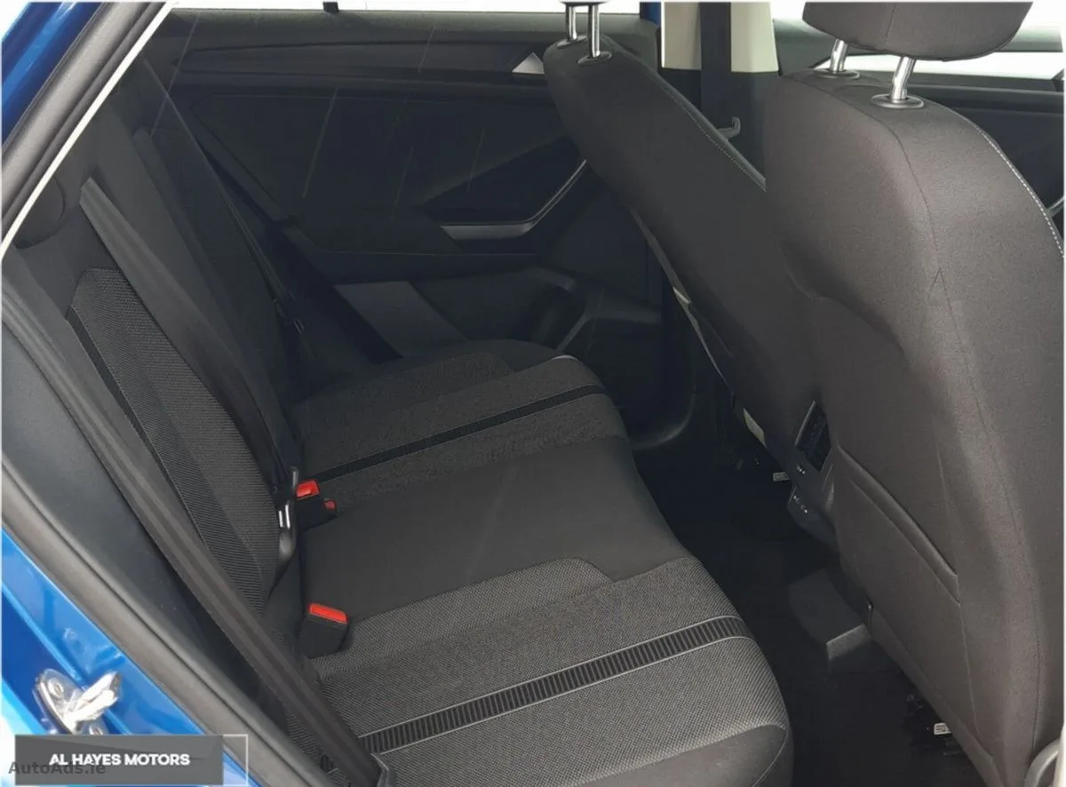 2023 Volkswagen T-Roc – photo 7