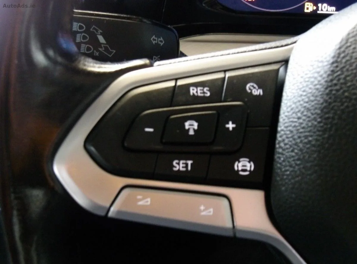 2022 Volkswagen Golf – photo 10