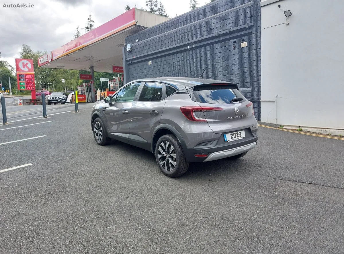 2023 Renault Captur – photo 5
