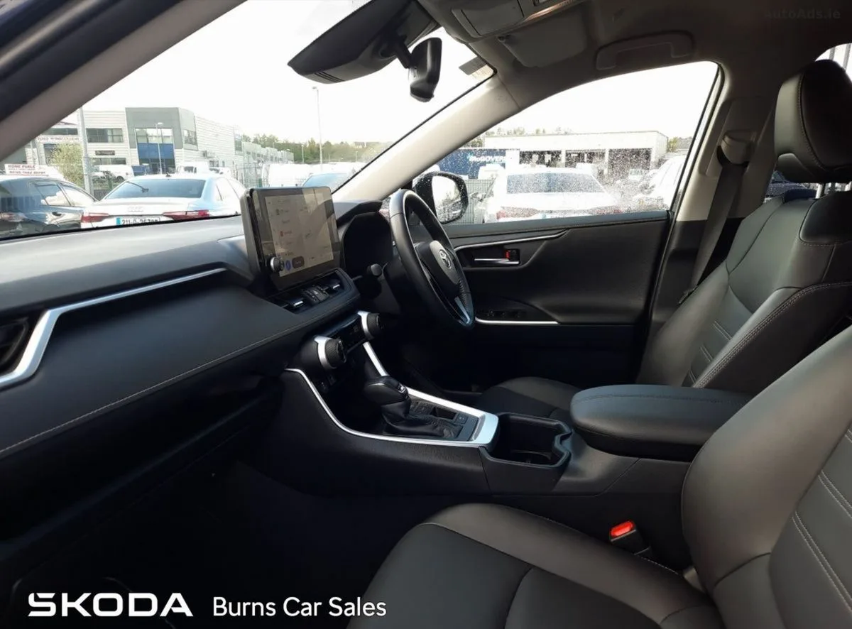 2024 Toyota RAV4 – photo 4