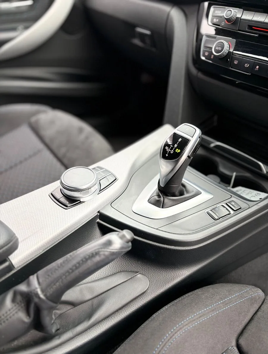 2017 BMW 3-Series – photo 6