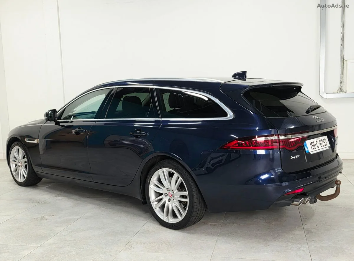 2019 Jaguar XF – photo 15
