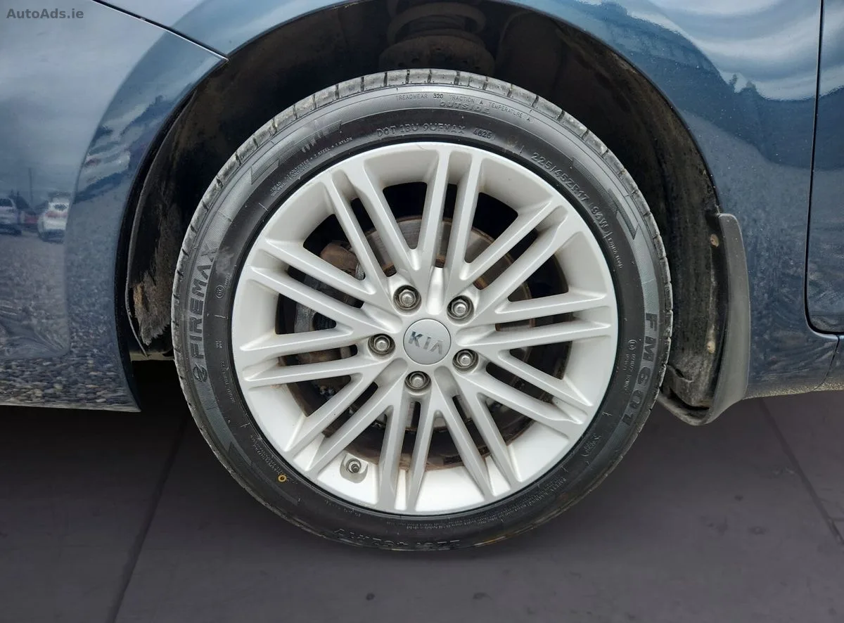 2017 Kia Carens – photo 11