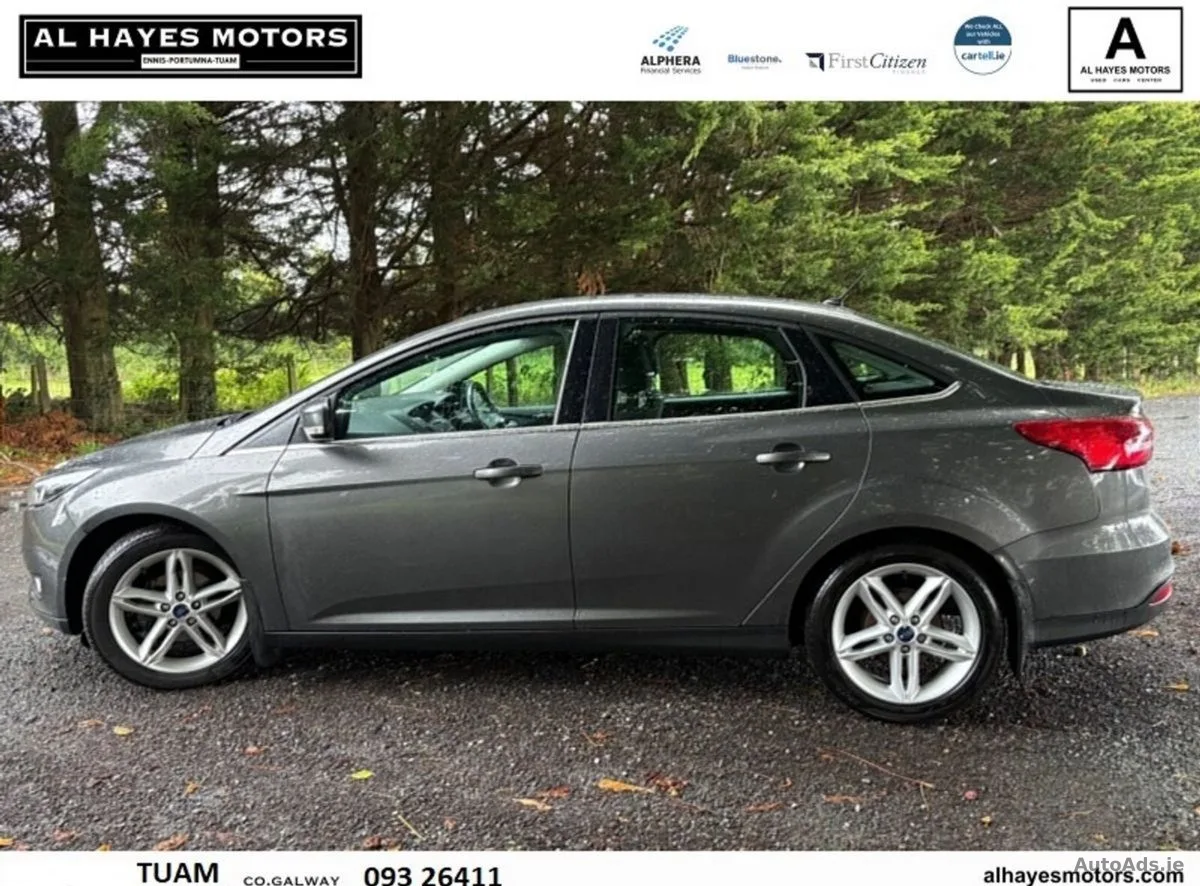2016 Ford Focus – photo 2