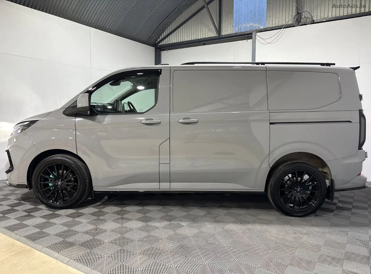 2024 Ford Transit Custom – photo 10