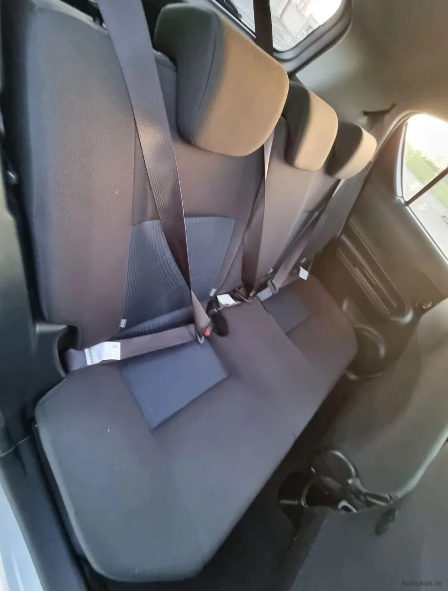 2019 Toyota Aqua – photo 19