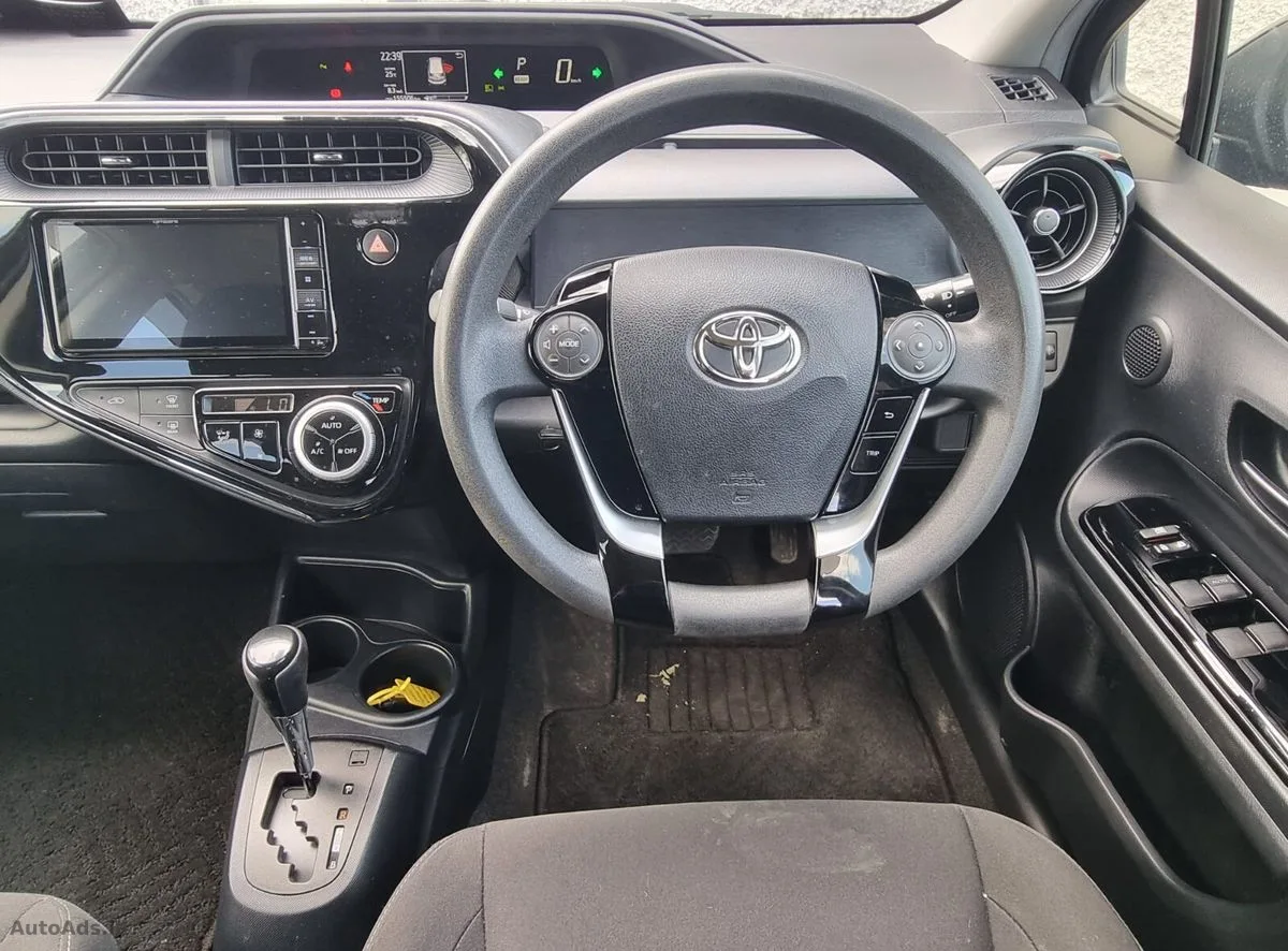 2019 Toyota Aqua – photo 13