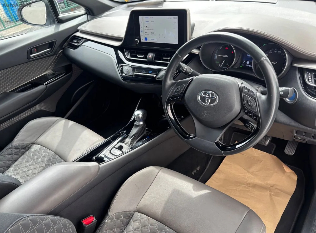2022 Toyota C-HR – photo 14