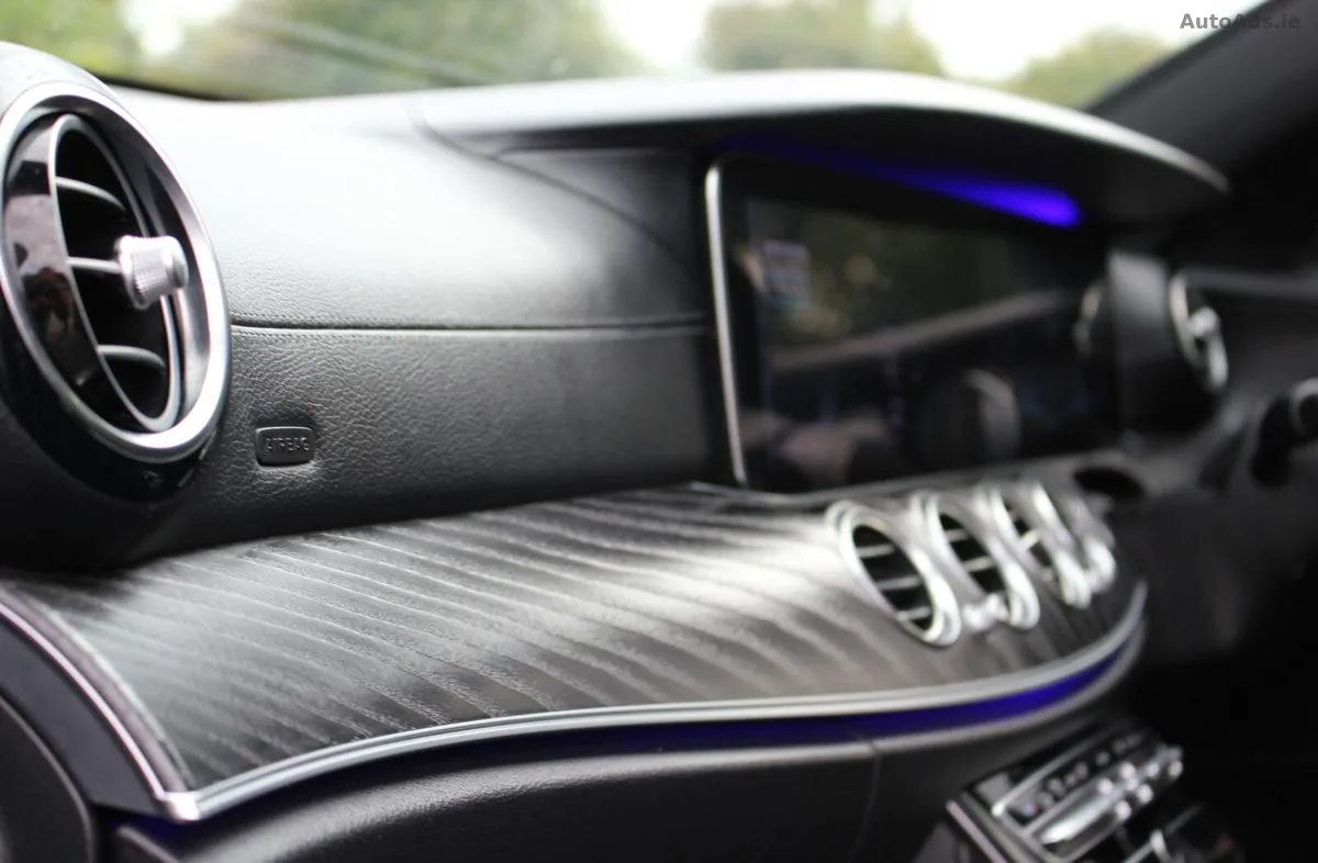 2017 Mercedes-Benz E-Class – photo 16