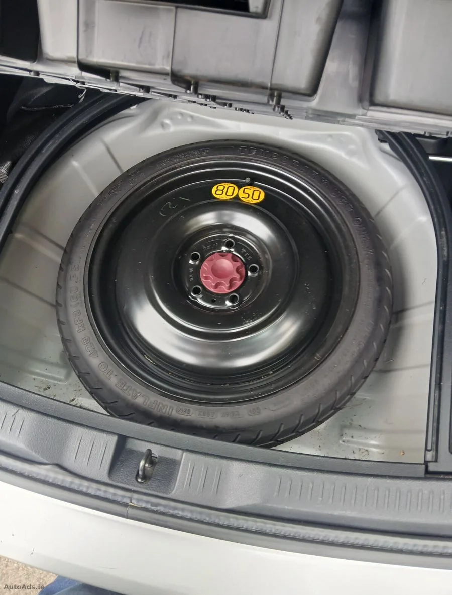 2014 Toyota Auris – photo 17