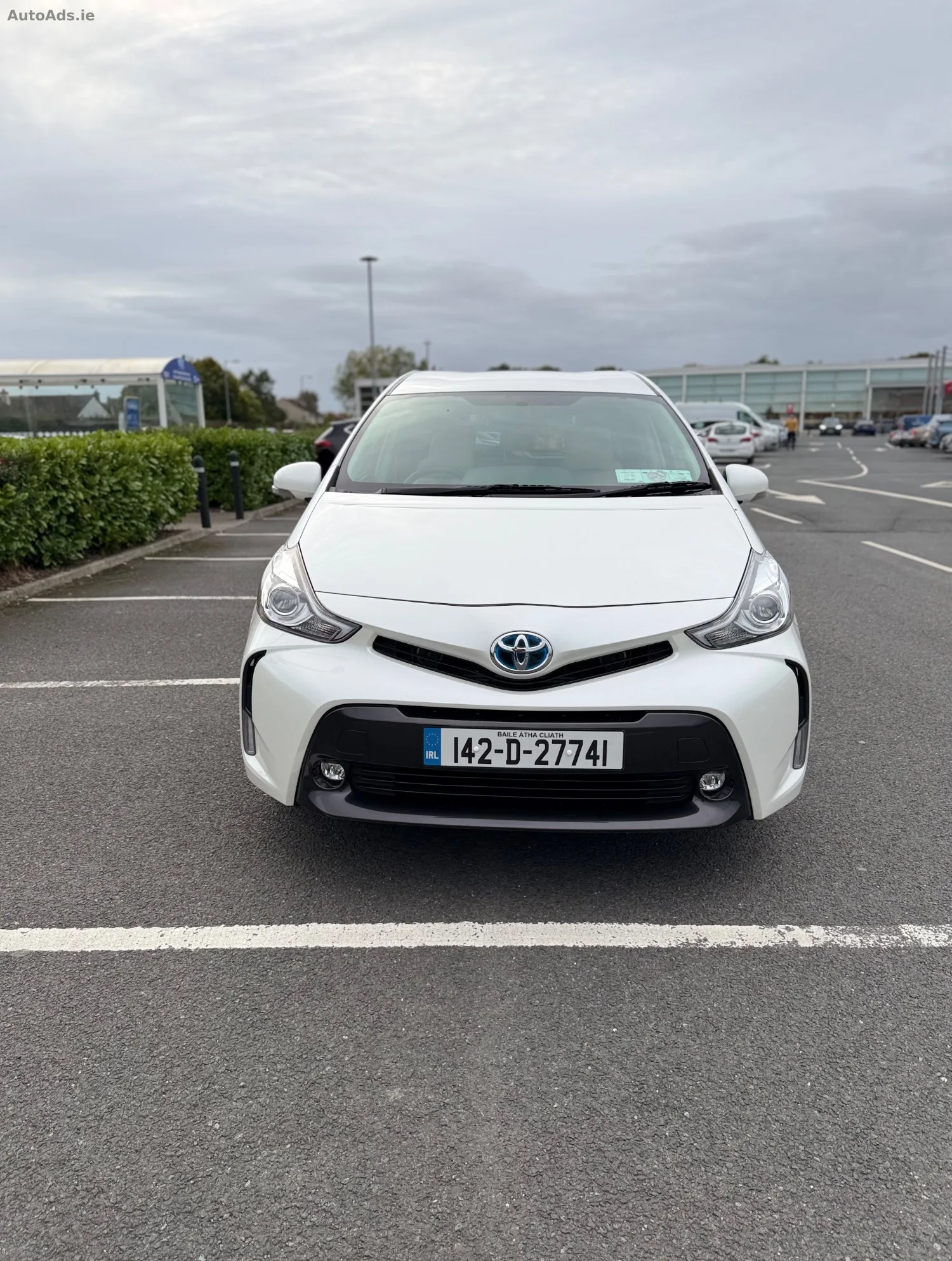 2014 Toyota Prius – photo 10
