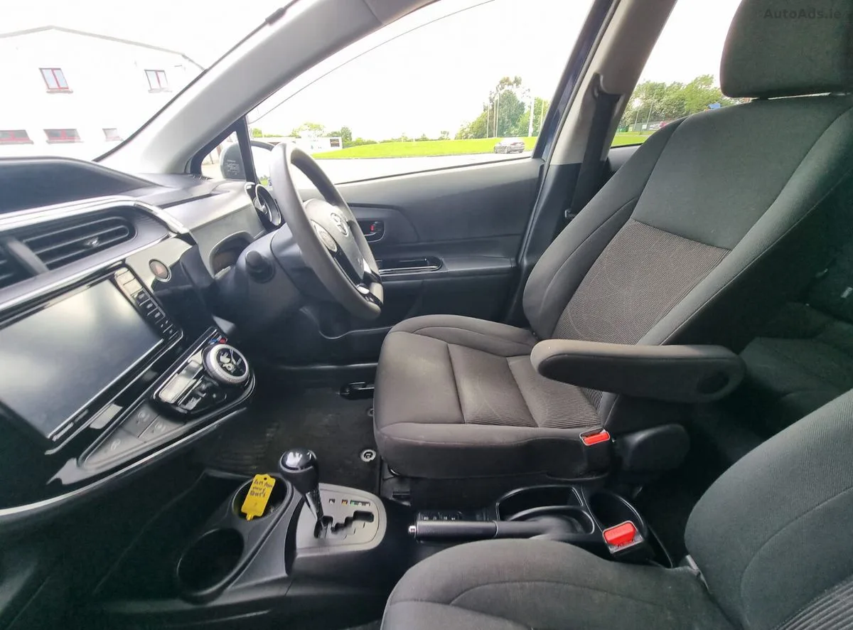 2019 Toyota Aqua – photo 18