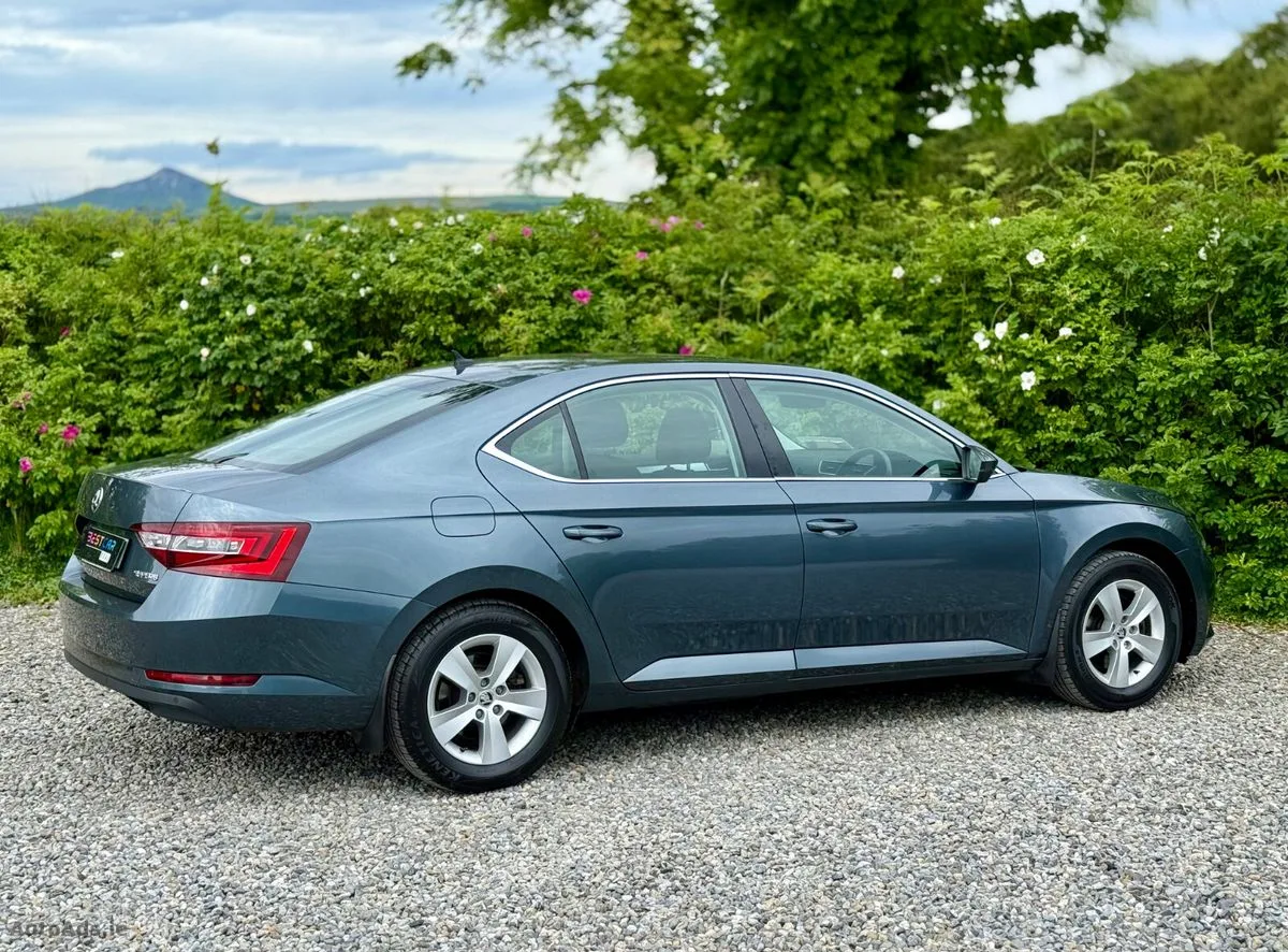 2019 Skoda Superb – photo 14