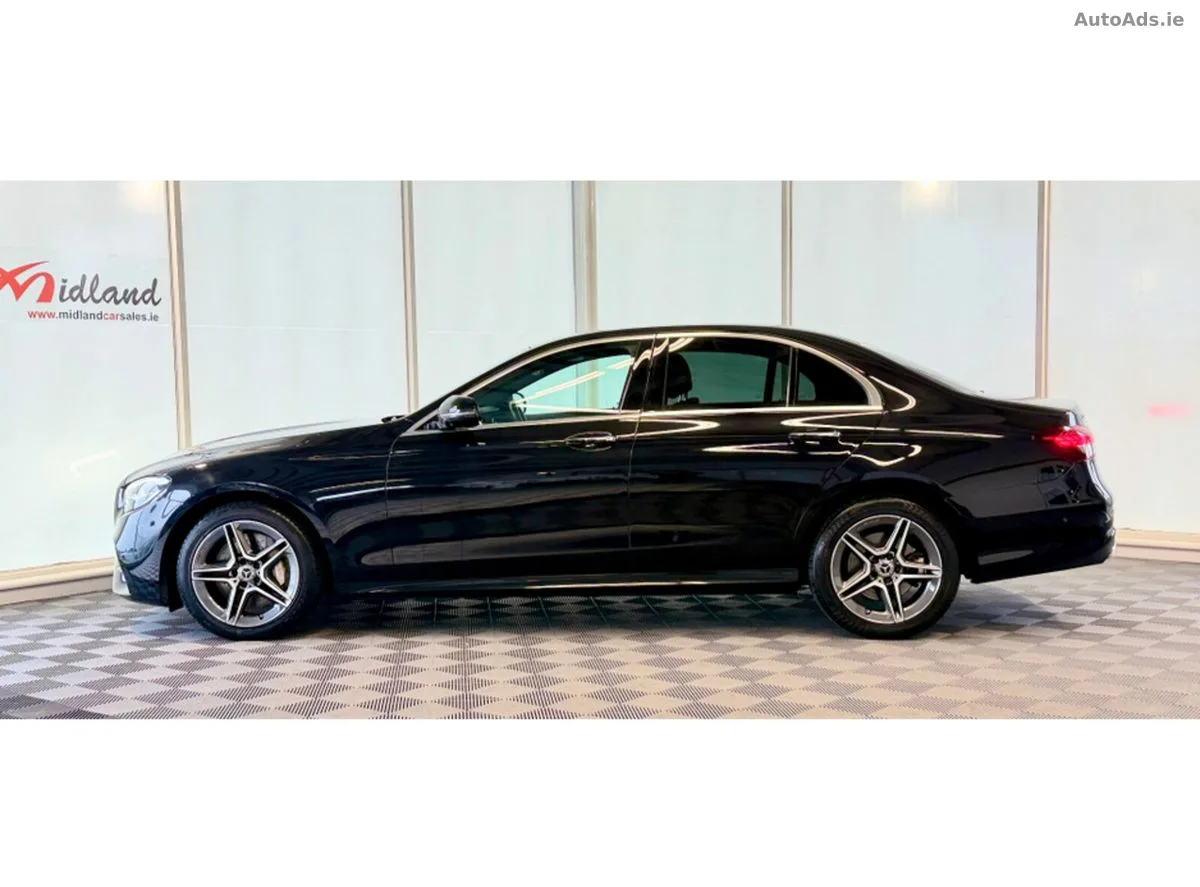 2023 Mercedes-Benz E-Class – photo 2