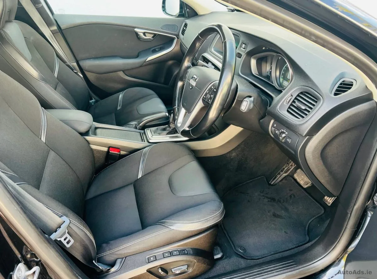 2015 Volvo V40 – photo 14