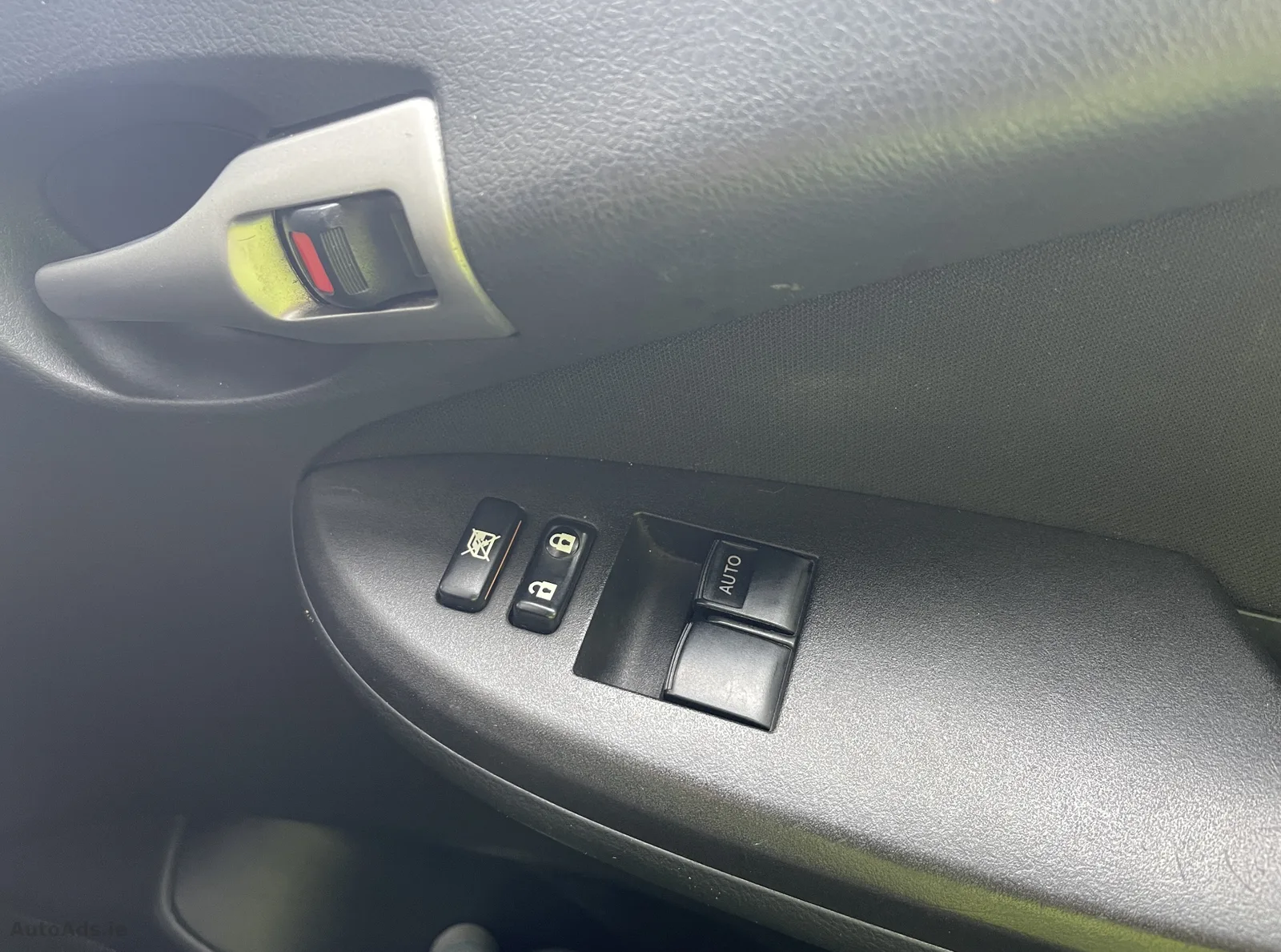 2012 Toyota Corolla – photo 6