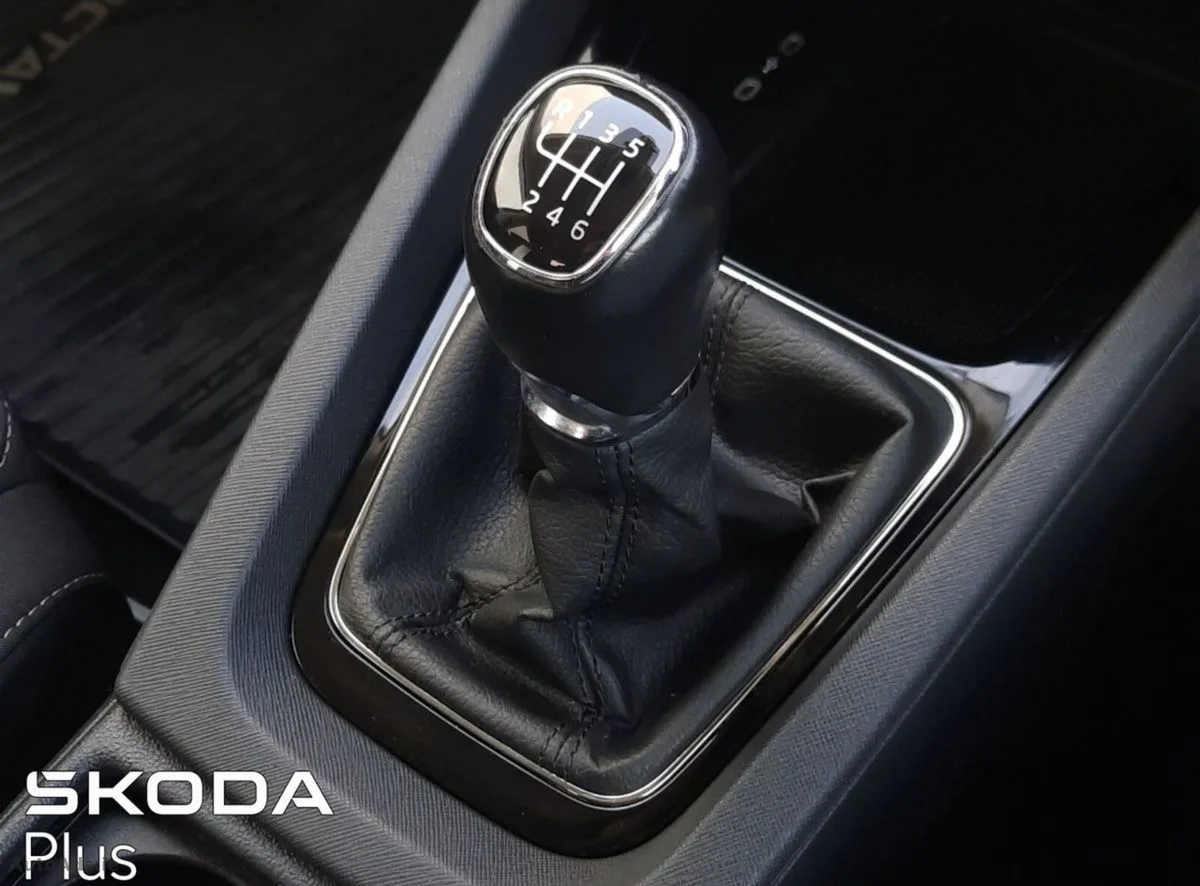 2024 Skoda Octavia – photo 12