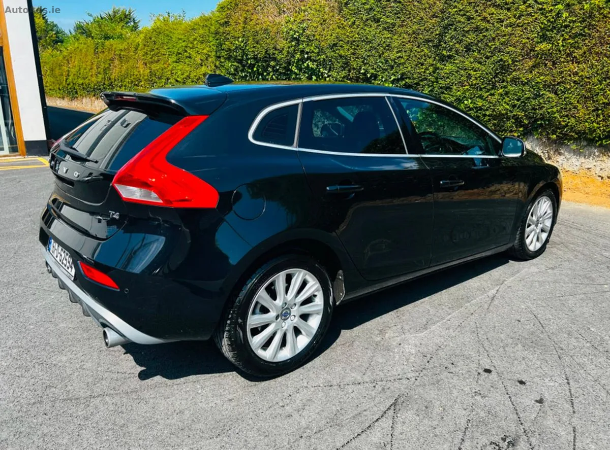 2015 Volvo V40 – photo 10