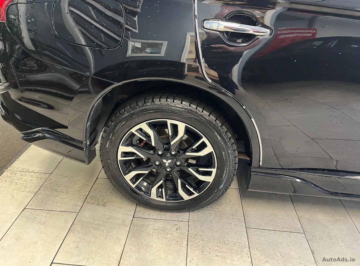 2017 Mitsubishi Outlander – photo 13