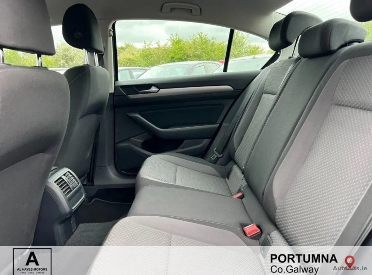 2021 Volkswagen Passat – photo 5